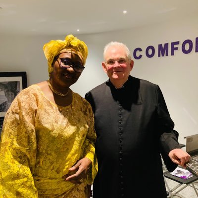 Grandpa; father of two doctors. Christian. Oriel 69 #Classics; @UKLabour; #BlackLivesMatter; #rejoinEU; @unitetheunion; @ModernChurchUK, supports @ThePublicSq