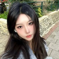 Crystal小晶盈 (@j02990) 's Twitter Profile