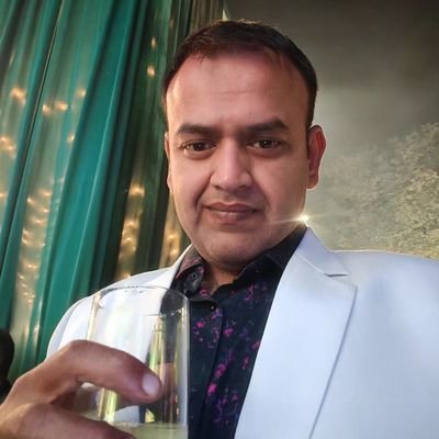 SadavartiaRahul's profile picture. Traveller, mystic and tech freak, and anything you can relate with these 3.