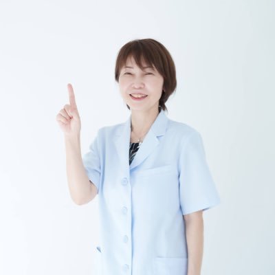看板のない鍼灸院治療室クリスタ 開業23年目/東洋医学などの呟き/国家資格・鍼灸師で保育士/幼稚園教諭(株)Be麗代表取締役/子ども発達支援トレーナー/オンライン薬膳講座開催中/日本中医学院/旧北京中医薬大学日本校中医薬膳科卒│著書「年齢たるみが1分で解消 顔面整頓」サンマーク出版/保護猫4匹溺愛/算命学も勉強🔰