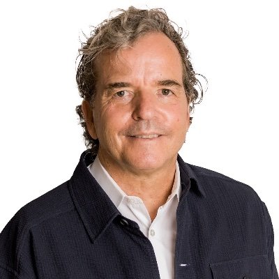 Listener, mental health activist and corporate communications worker - fascinated by people's longing for self-determination