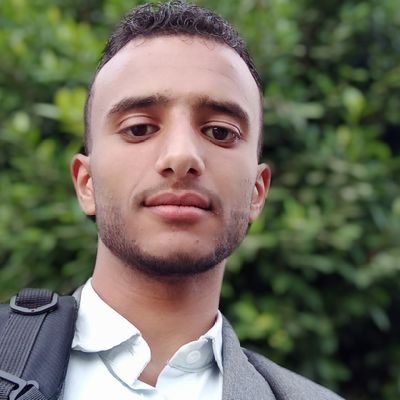 صحفي يمني 
Yemeni journalist