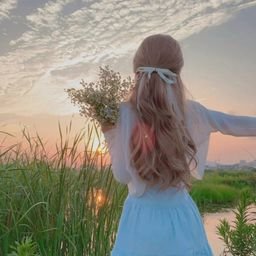 sitodeas283's profile picture. To feel, to love, to suffer, to devote herself will always be the text of the life of a woman.