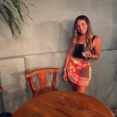 extremadamente virginiana🧜🏼♀️♍️ / fan del mar y los pies en la arena 💟
