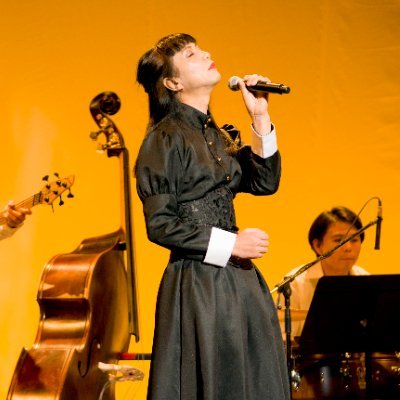 新 敬介 (シン・ケイスケ) / 鳥海涼子とのシャンソンユニット「La vie en Rose」のボーカル / 愛を歌う 命を歌う ひたすら歌う