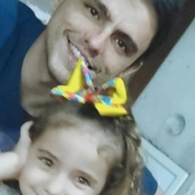 Casado com Larissa Marques
Pai da Anna Lívia

Analista Financeiro
Analista de Dados

https://t.co/5ZkNnjDRlL