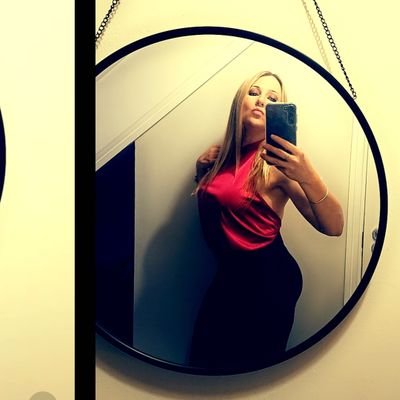 yummy funny lovely mummy
Instagram:annmariehogg1983