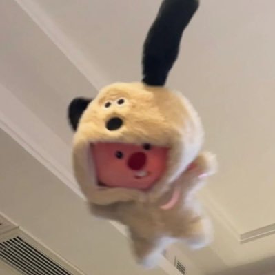 _lizzzyl's profile picture. qui vivra, verra || labaRN lang!