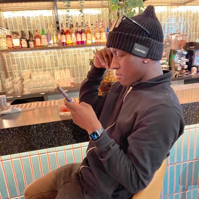 StxCapitaal's profile picture. 𝙻𝚘𝚘𝚔 𝚊𝚛𝚘𝚞𝚗𝚍, 𝚝𝚑𝚎𝚛𝚎𝚜 𝚗𝚘 𝚕𝚒𝚏𝚎𝚐𝚞𝚊𝚛𝚍. 𝙸𝚝’𝚜 𝚜𝚒𝚗𝚔 𝚘𝚛 𝚜𝚠𝚒𝚖, 𝚠𝚎 𝚍𝚘𝚗’𝚝 𝚍𝚘 𝚕𝚒𝚏𝚎 𝚓𝚊𝚌𝚔𝚎𝚝𝚜⚒️