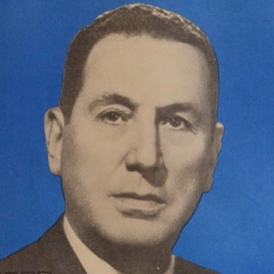 HAY QUE SER PELOTUDO PARA SER UN SECO Y HABER VOTADO ESTE GOBIERNO OLIGARCA.