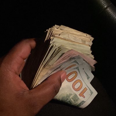 Dominiq14009981's profile picture. 
