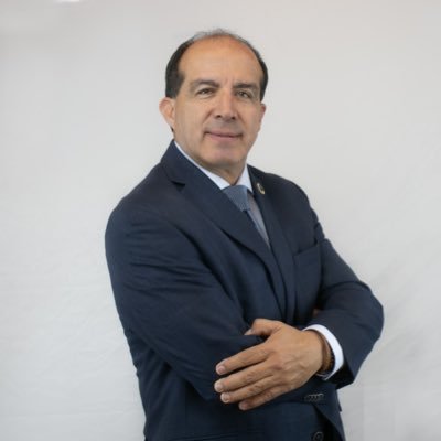 Gobernador de Tungurahua, Ex Presidente de la Cámara de Industrias y Producción de Tungurahua, Presidente Carrocerías Varma S.A