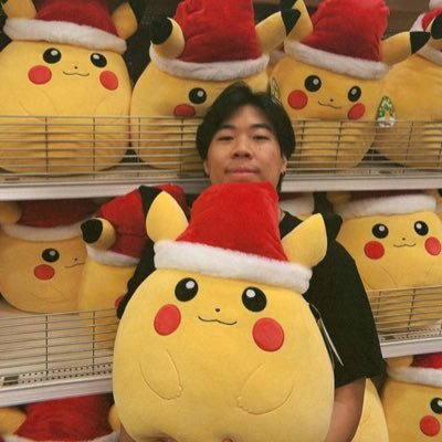 Pokémon Collector, Player, & Content Creator | 38k followers on TikTok | Team Instinct | 97/600 CP✉️:Royalillest@yahoo.com