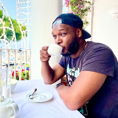 • Techie
• Girl Dad
• Author
• ΦΒΣ
• Igbo 🇳🇬 🇺🇸
You're not your resume, you are your work