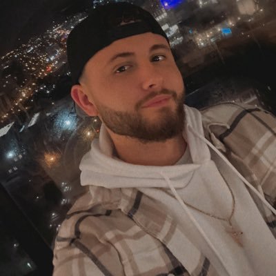 @Twitch Partner / 42k on YT @NotReezyy on IG. @RyaNReCKz on Tiktok