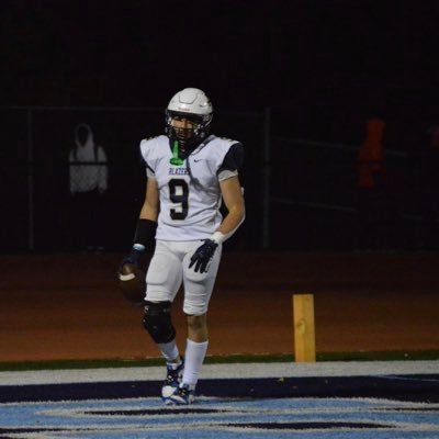 Addison IL Addison Trail📍’26 OLB,TE 5’10 180 4.167 GPA Email:noahcruz41@gmail.com #630-903-0284 HUDL ⬇️