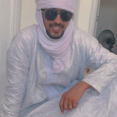 أشهد أن لا إلله  إلى إلله وأن محمد صلي لله عليه وسلم رسول لله