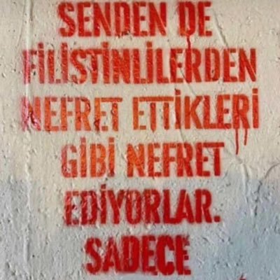 Olgunlaştıkça kimseyle uğraşasınız gelmiyor. Kendini yetiştirememiş insanlardan uzaklaşıyorsun. Seni hasta edecek insanlarla birlikte olmaktan vazgeçiyorsun.