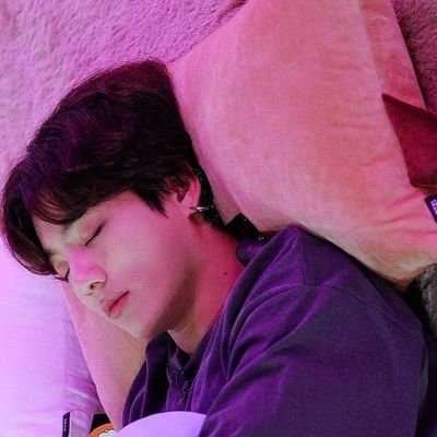 Queen_jeonbg19's profile picture. 