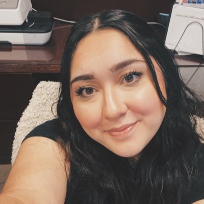 ellexsabrina's profile picture. Psychology | Scorpio | Pisces | Dog mom 🌞🌙🔮✨🪐🇭🇳🤍