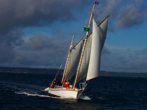 Seattle sea scouts and youth sailing program. ages 13-21.  if you are interested in learning how to sail, meet new friends and have a great time, come join us!