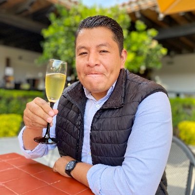 Ericks870517's profile picture. Padre de familia, docente y amigo...