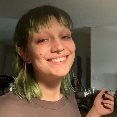 lilstonerbrattt's profile picture. 18+ ~  Maybe I have an attitude because my username is “lilstonerbratt”