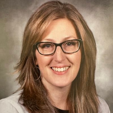 RMLeeteachermom's profile picture. 