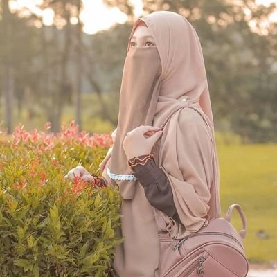 Anum45136367121's profile picture. Loving yourself makes it easier to love others. You can’t truly love another until you know how to love yourself.