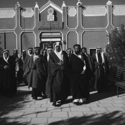 اللَّهمَّ اكْفِني بحلالِكَ عَن حَرَامِكَ ، وَاغْنِني بِفَضلِكَ عَمَّن سِوَاكَ