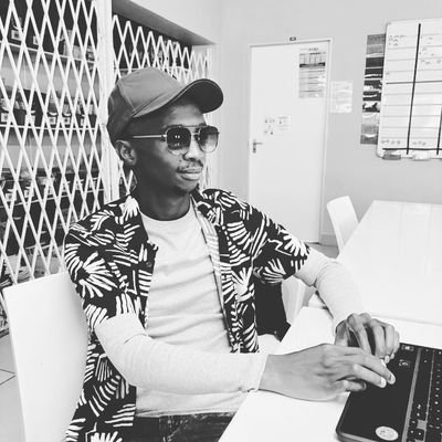 Gontse_Matea's profile picture. Genuine| Scholastic Athletics| Phys Ed🏏 ⚽🎾🏑| PGDip🎓| BTech🎓| NDip🎓| Liverpool Lad #YNWA❤| #Springboks 4x🏆Champs| @God_Is_Great @Psalm_23| Sport Is Life|