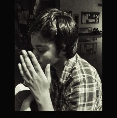 MadhuraVartak's profile picture. floating in melancholy, dysfunctionally