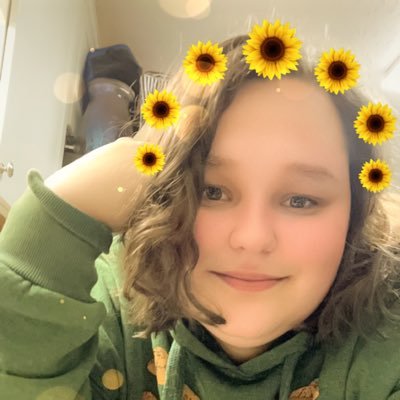 🌻23   I’m just here and a fan of many bands, or just music in general 🌻