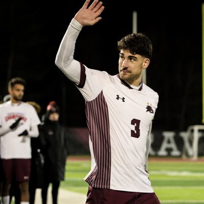 Soccer player in Franklin Pierce University 🇺🇸  Campeón NCAA soccer en EEUU ⚽️ Ex-jugador RCD CoruñaCampeon de España sub 17 Graduado en Economia💰 1998👶