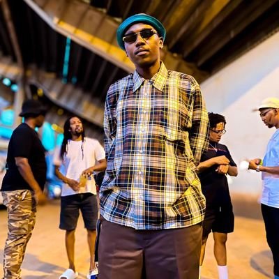 straatagwengsta's profile picture. G W E N G S T A

Listen to Streetz SWEET MAMEPE