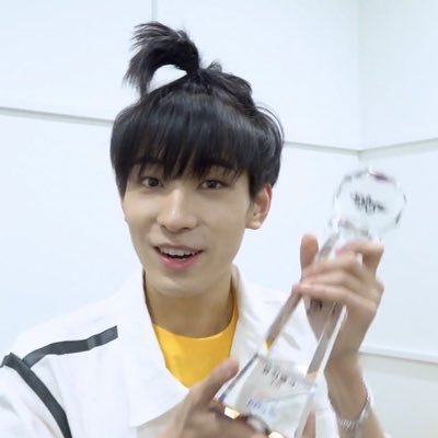 wonwoo_96_17's profile picture. 03 / ウォヌくんがずっと幸せでいられますように★