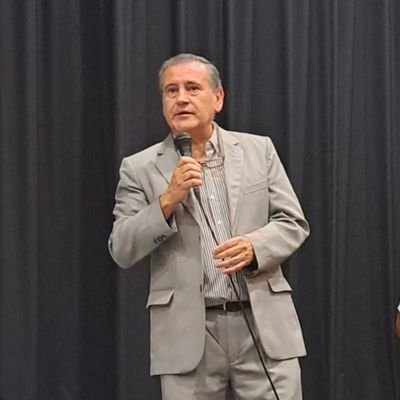 Docente - Director de Educacion en Asociacion Argentina Central