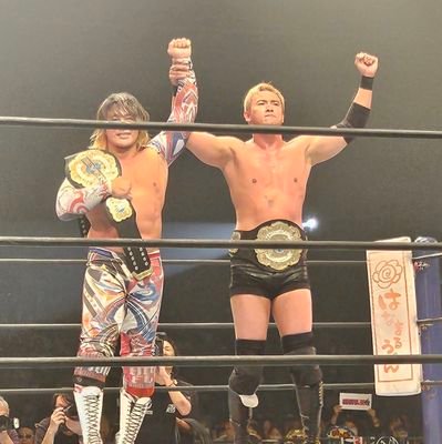 新日本プロレスが大好きです。
ヘビー級だったらオカダ・カズチカ選手と棚橋弘至選手が大好きです。ジュニア級だったらBUSHI選手が大好きです。プロレス好きの人気軽にフォローお願いします！