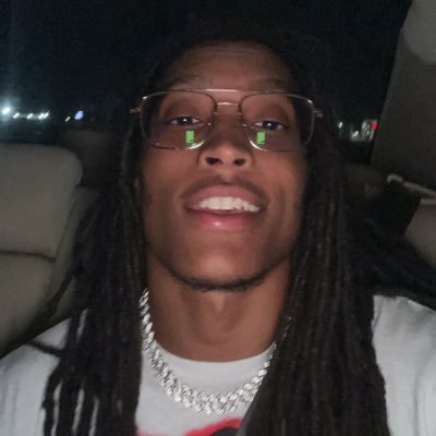 bdot808's profile picture. I give up🫩 22