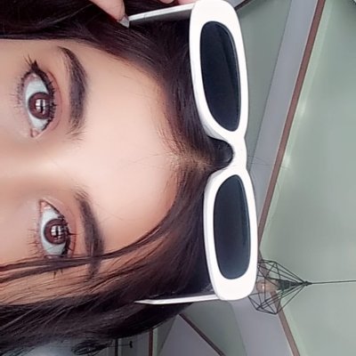 This girl is simply #BabarAzam 's freakiest stan