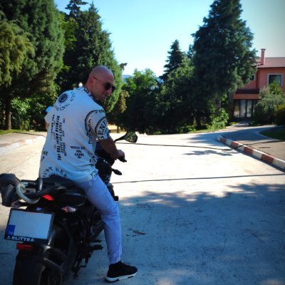 GrkmOkur's profile picture. 