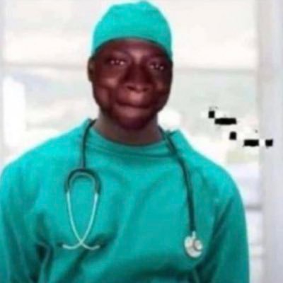 desmondadesegun's profile picture. 3/6 medical student 🩺 @ooumsa, FC Barcelona