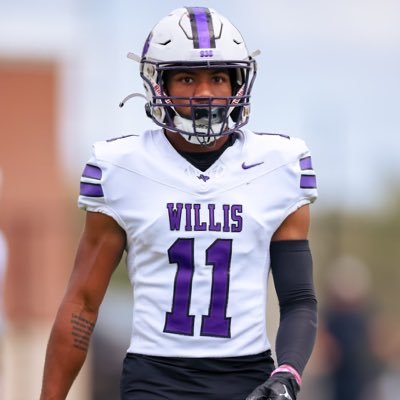 3 ☆/ Class of ^2025^ {Willis High School} -WR / ATH - NCAA ID#: 2207615469 / #FuryBoyz