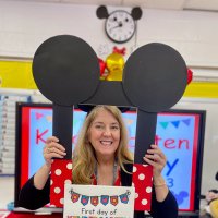 Michelle Y. (@redmillmickeys) 's Twitter Profile Photo Michelle Y. (@redmillmickeys) 's Twitter Profile Photo