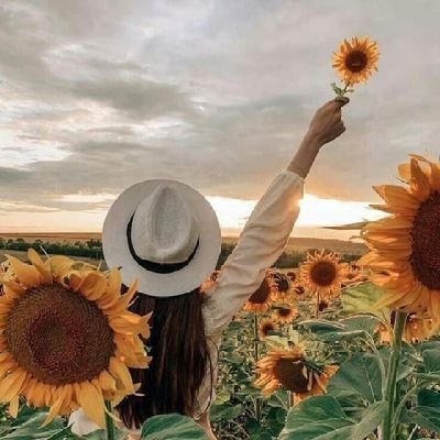 yaraeyadtabib's profile picture. Palestine/Qalqilia🇵🇸
Cis👩‍💻