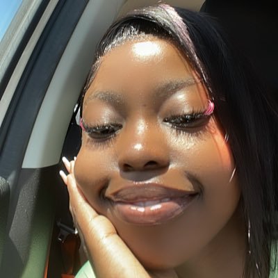 thasisela_ Profile Picture