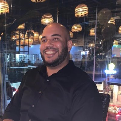 ArturoDiazLora's profile picture. ¡Saludos! Soy Arturo Díaz Lora, un ingeniero en sistemas, conocido por mi profundo compromiso con la innovación y el progreso tecnológico.