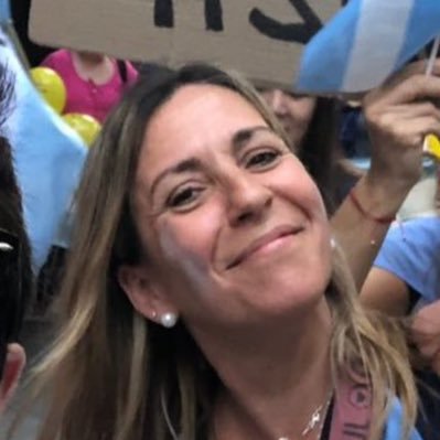 Mamá de Agos, Delfi y Lauti Abogada, Concejal y miembro de Desafiar Ong. Defensora de la República y sus instituciones.