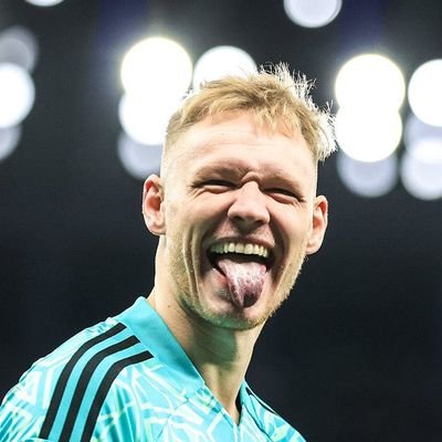 GideonEdward95's profile picture. 