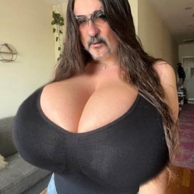 BIGBOOBSTER 75